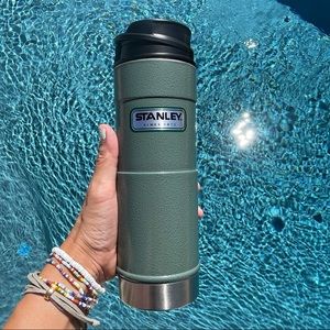 stanley classic 16 oz vacuum mug